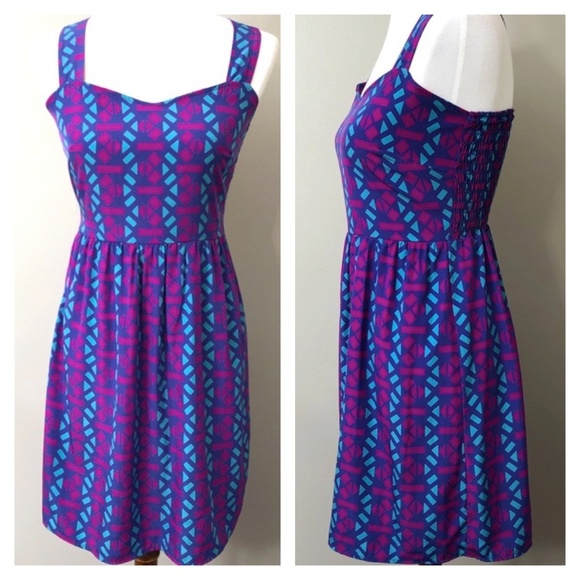 Everly Dresses & Skirts - Everly Geometric Print Cross Back Dress L